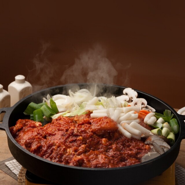 강원더몰,[춘천그린식품] 꽉찬선물 강명희 원조 통다리살 춘천닭갈비 1.5kg